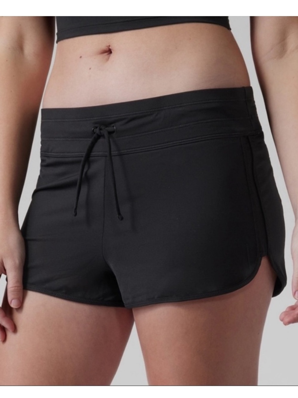Athleta black surge swim shorts women's M tie waist